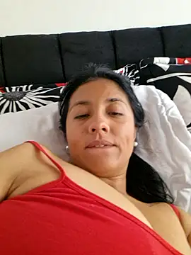 Snapshot of SofiiMilf chatting on April 30, 6:25 pm SofiiMilf online show from April 30, 6:25 pm