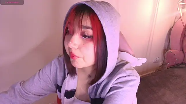 sophiievv online show from October 1, 7:20 pm