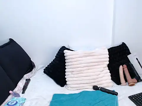 Zaira sweet online show from January 7, 6:32 pm