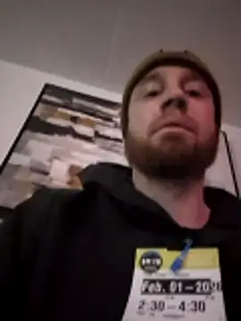 Snapshot of Chffbhf chatting on February 12, 5:24 am Chffbhf online show from February 12, 5:24 am