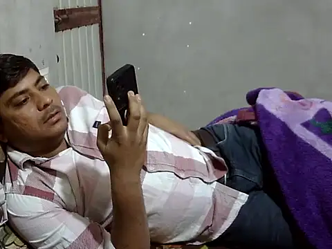 Ajmersingh335512 online show from April 7, 5:13 pm