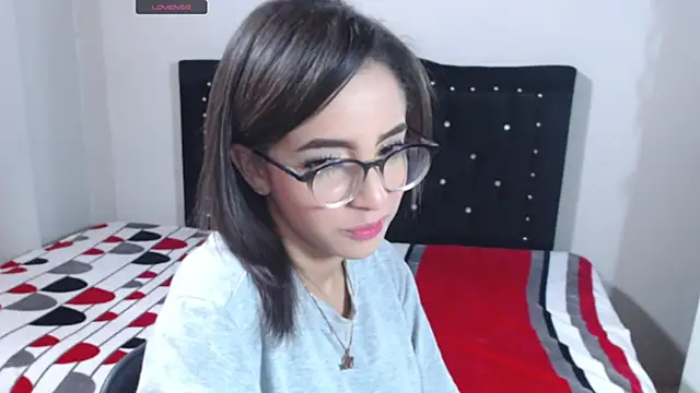 Coraline Playful online show from October 3, 1:08 pm