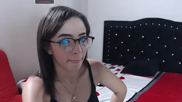 Coraline Playful online show from October 4, 6:50 pm