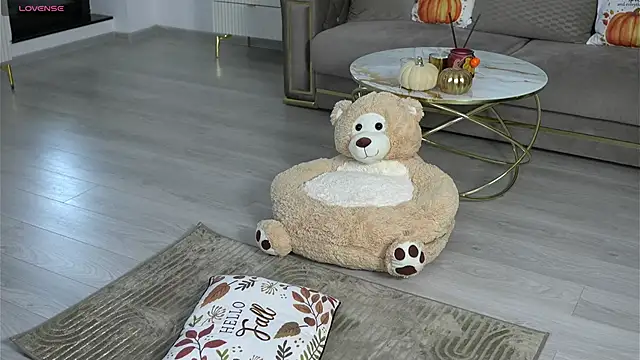 Snapshot of Ellyxxxelly chatting on October 19, 11:55 am Ellyxxxelly online show from October 19, 11:55 am