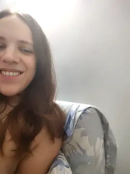 Snapshot of lauflor chatting on April 18, 7:07 pm lauflor online show from April 18, 7:07 pm