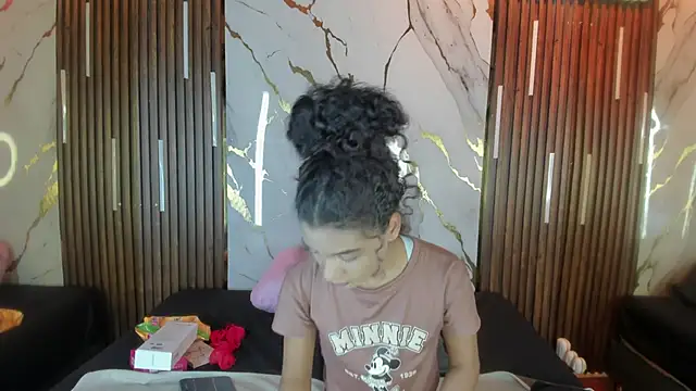 Snapshot of VictoriaDuart chatting on October 11, 8:07 pm VictoriaDuart online show from October 11, 8:07 pm