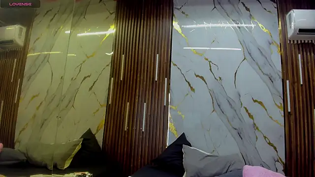 Snapshot of VictoriaDuart chatting on November 10, 8:19 pm VictoriaDuart online show from November 10, 8:19 pm