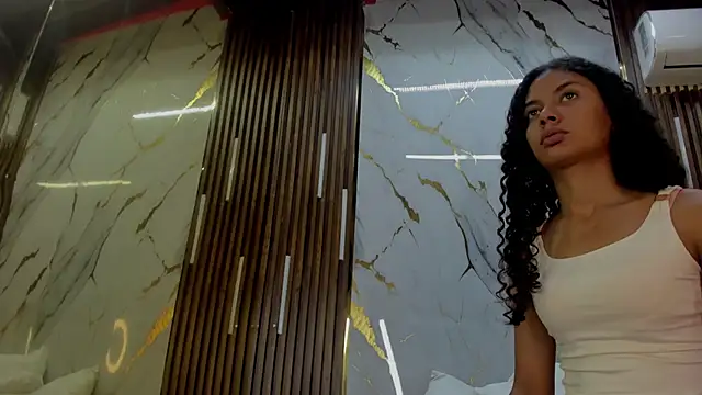 Snapshot of VictoriaDuart chatting on December 5, 8:16 pm VictoriaDuart online show from December 5, 8:16 pm