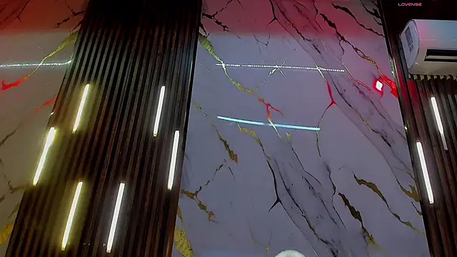 Snapshot of VictoriaDuart chatting on December 17, 7:53 pm VictoriaDuart online show from December 17, 7:53 pm