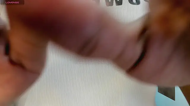 VictoriaDuart online show from February 8, 8:01 pm