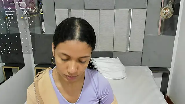 VictoriaDuart online show from February 16, 8:05 pm