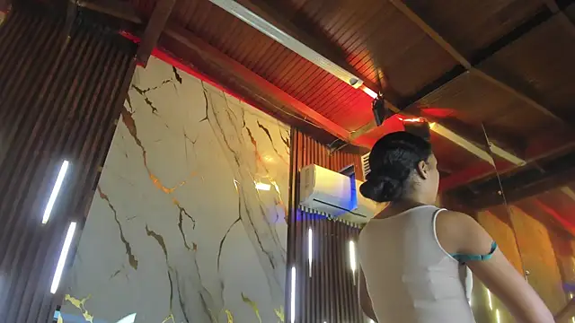 VictoriaDuart online show from March 31, 8:09 pm