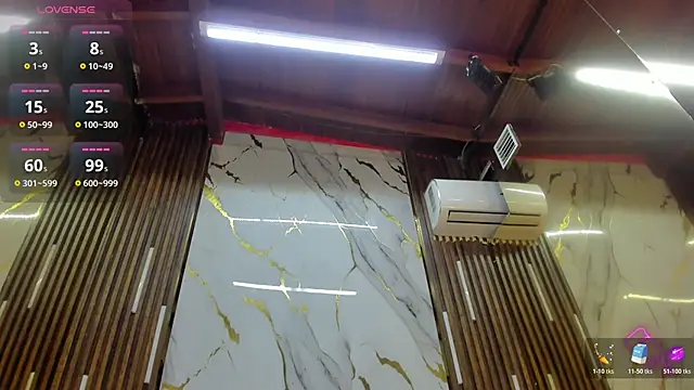 VictoriaDuart online show from April 12, 8:36 pm