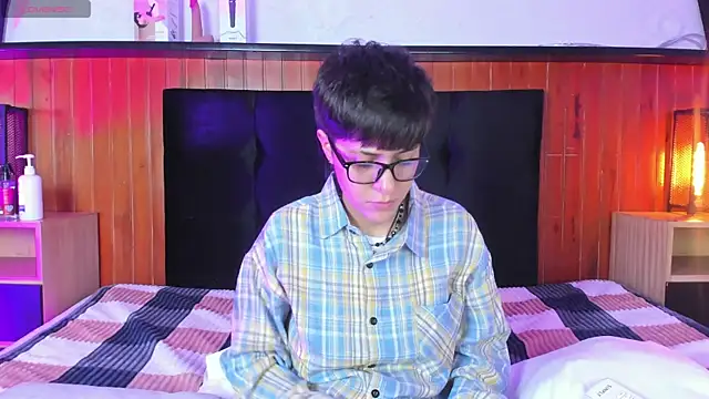 Tsuki Maru online show from November 22, 2:05 pm