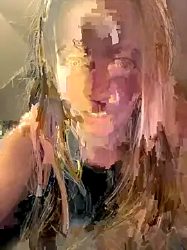 Snapshot of ellieen chatting on November 5, 11:27 pm ellieen online show from November 5, 11:27 pm