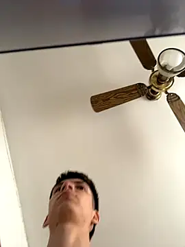 Snapshot of Luck__090 chatting on September 8, 4:39 pm Luck  090 online show from September 8, 4:39 pm