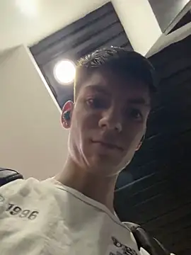 Snapshot of Luck__090 chatting on October 6, 1:14 am Luck  090 online show from October 6, 1:14 am