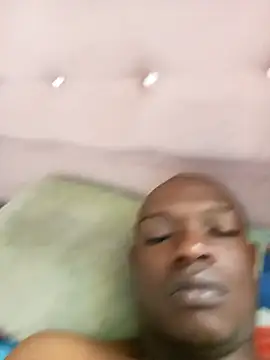 Snapshot of MackMacKenzie chatting on February 2, 2:16 pm MackMacKenzie online show from February 2, 2:16 pm