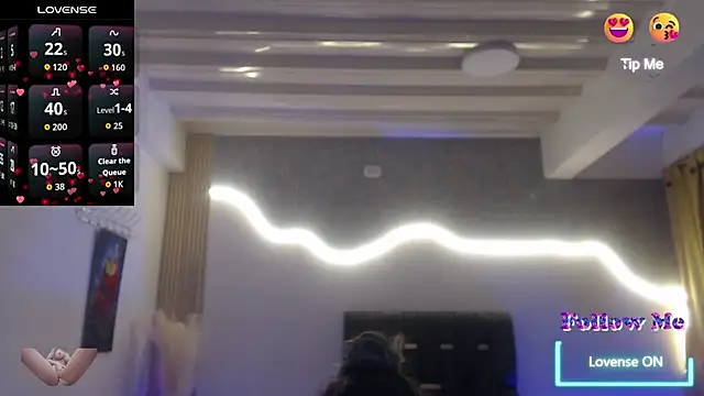 miyu charlotte online show from October 7, 9:45 pm