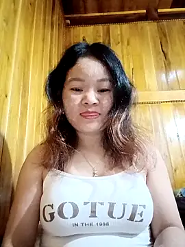 Snapshot of ctm-cute chatting on April 23, 1:18 am ctm-cute online show from April 23, 1:18 am
