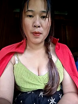 Snapshot of ALIENHR38 chatting on October 8, 1:14 am ALIENHR38 online show from October 8, 1:14 am