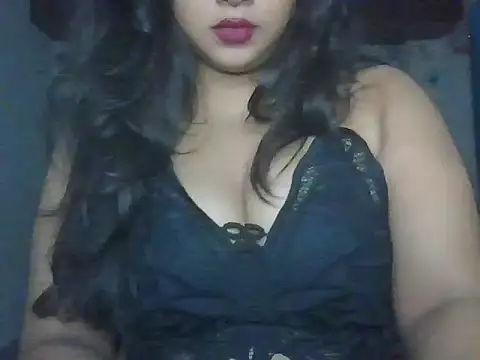 priyaverma00 online show from October 12, 7:13 pm