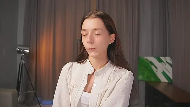 RoxieBolich online show from September 19, 1:34 pm