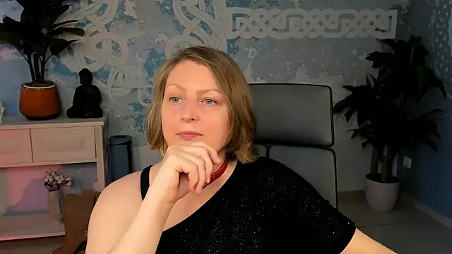 TiffanyBrauny online show from September 10, 9:20 am