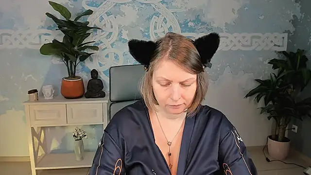 TiffanyBrauny online show from September 21, 10:17 am