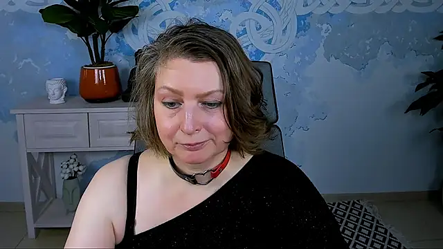 TiffanyBrauny online show from October 8, 10:02 am
