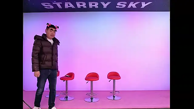 girl520long online show from January 12, 2:00 pm