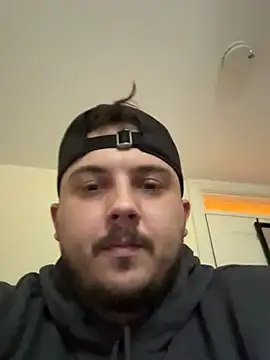 Snapshot of XXKieran chatting on May 29, 2:04 pm XXKieran online show from May 29, 2:04 pm
