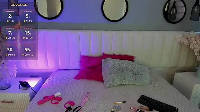 Mila Hank  online show from November 8, 12:16 pm