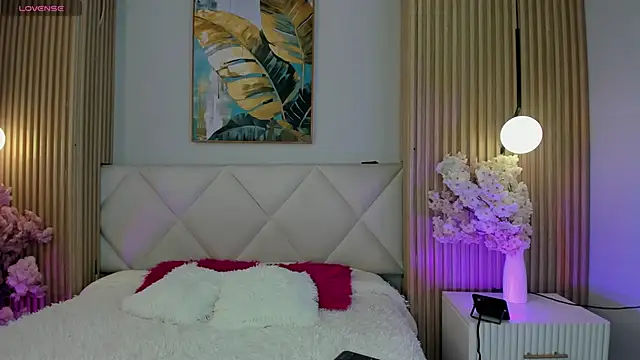 Mila Hank  online show from March 25, 12:11 pm