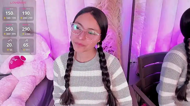 Annie  2 online show from November 1, 12:18 pm