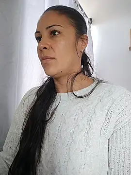 KittyHoleshot87 online show from March 3, 1:39 pm