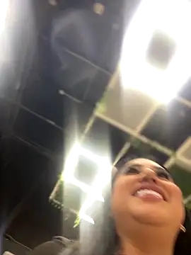 Sophie Dreamss online show from September 11, 8:20 pm