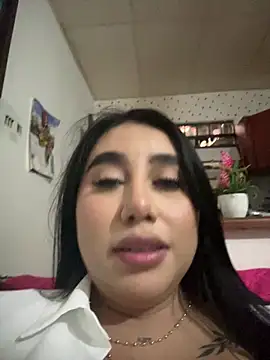 Snapshot of Sophie_Dreamss chatting on May 31, 7:37 pm Sophie Dreamss online show from May 31, 7:37 pm