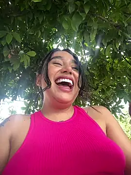 Snapshot of Sophie_Dreamss chatting on July 14, 8:25 pm Sophie Dreamss online show from July 14, 8:25 pm