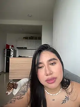 Snapshot of Sophie_Dreamss chatting on July 20, 9:39 pm Sophie Dreamss online show from July 20, 9:39 pm