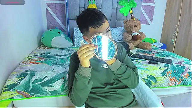 christopher Hot online show from March 19, 10:14 pm