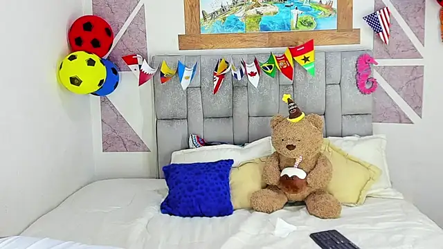 christopher Hot online show from June 22, 11:24 pm