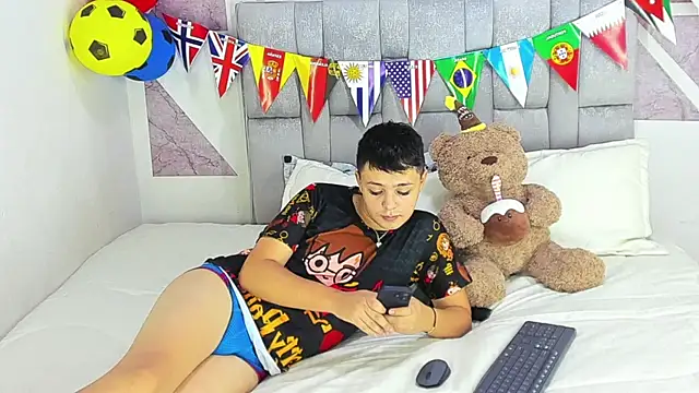 christopher Hot online show from June 24, 8:52 pm