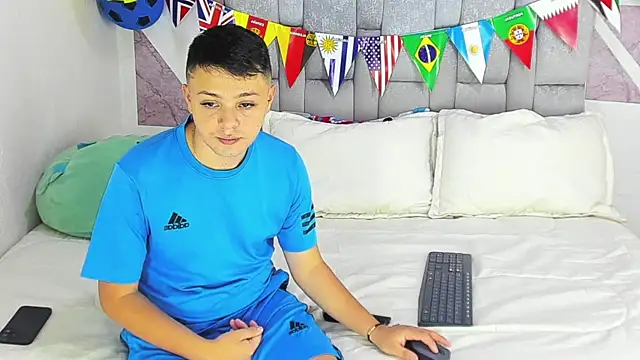 christopher Hot online show from June 26, 3:38 pm