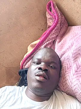 Snapshot of MPHOZA444 chatting on November 12, 1:11 pm MPHOZA444 online show from November 12, 1:11 pm