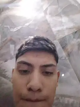 aispuro8505 online show from February 19, 7:04 am