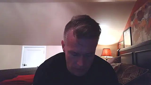 Snapshot of DILFiGuess11 chatting on June 18, 2:56 am DILFiGuess11 online show from June 18, 2:56 am