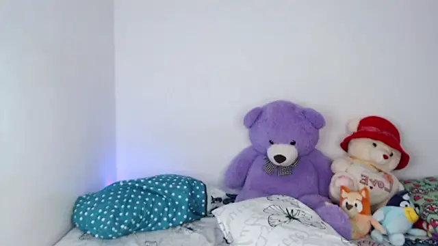 ViolettaMiller  online show from February 5, 1:16 pm