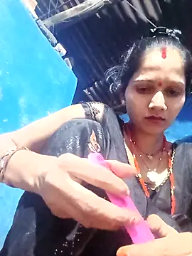 Jooli xx online show from September 29, 1:38 pm