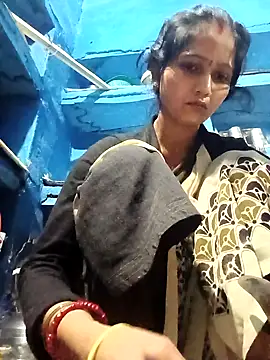 Jooli xx online show from February 7, 11:41 pm